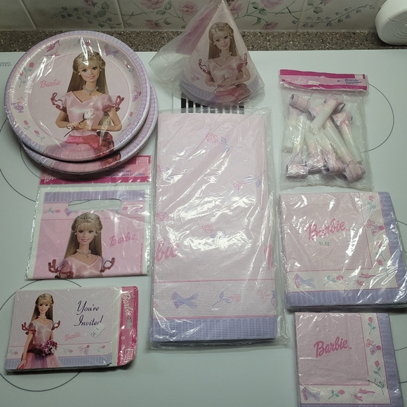 Hallmark | Party Supplies | Vintage Barbie Birthday Party Supplies ...